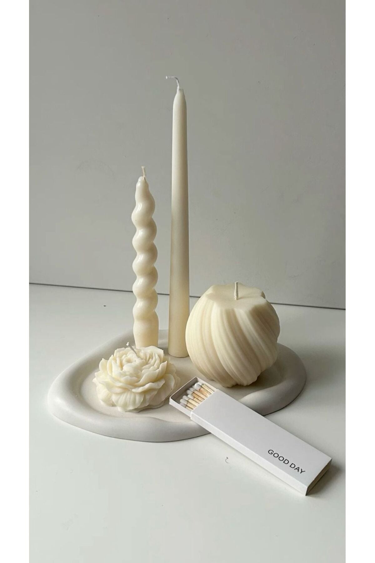 CANDLE Kokusuz Şakayik Gül 7cm-Burgu Desenli 10*10-Şamdanlık Dekoratif Mum 22*2 Kırık Beyaz