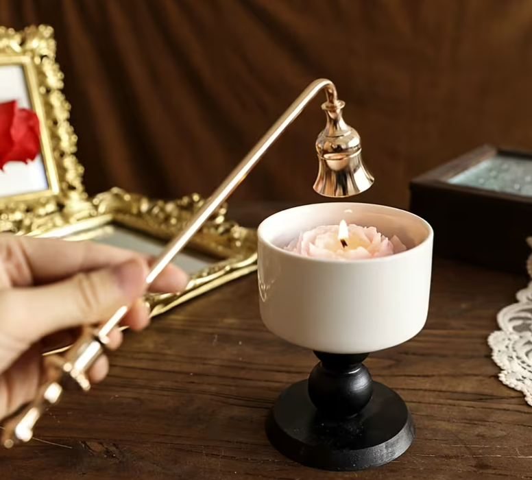 LUMIERI Pirinç El Yapımı 23 Cm Mum Söndürücü Fransız Altını Renk Ev ve Mutfak Dekoru