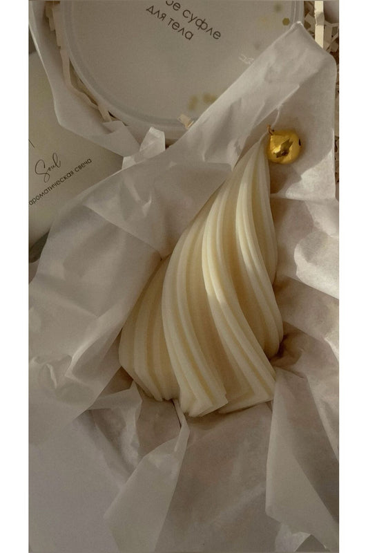 MUM LUMIERI CANDLE El Yapımı Çam Ağacı Yeni Yıl Dekoratif – Kırık Beyaz -10-12 cm-Vanilya kokulu