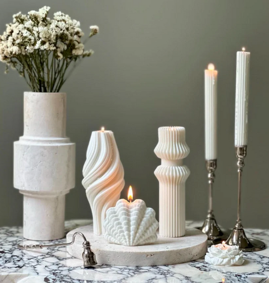 Vazo 1 adet + Deniz Kabuğu 1 Adet +Üsten iki Yuvarlak 1 Adet +Şamdanlık Mum 2 Adet - Toplam 5 Parça Takım