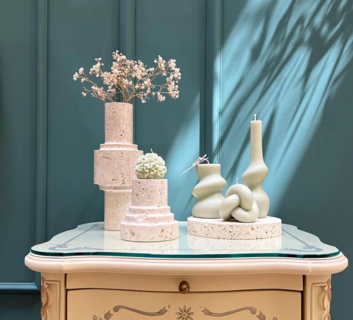 Duyum Mum 1 Adet +Gül 1 Adet + Şamdanlık Mum1 Adet + Eğlimli Dekoratif Mum2 Adet -  Toplam 5 Parça Takım