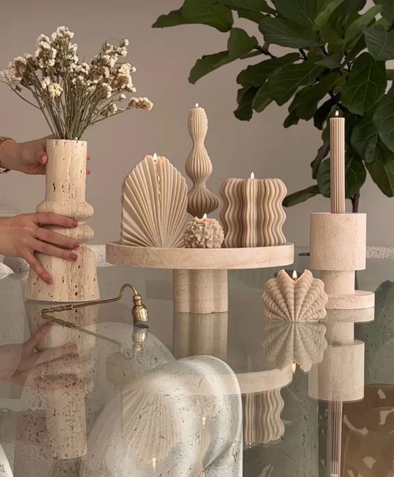 Şamdanlık Mum 1 Adet +Dalga Mum 1 Adet +Marako Model Dalga  Mum 1 adet +Palm  Mum 1 adet + Gül   Mum 1 Adet +Deniz kabuğu  Mum  1 Adet - Toplam 6 Parça Takım