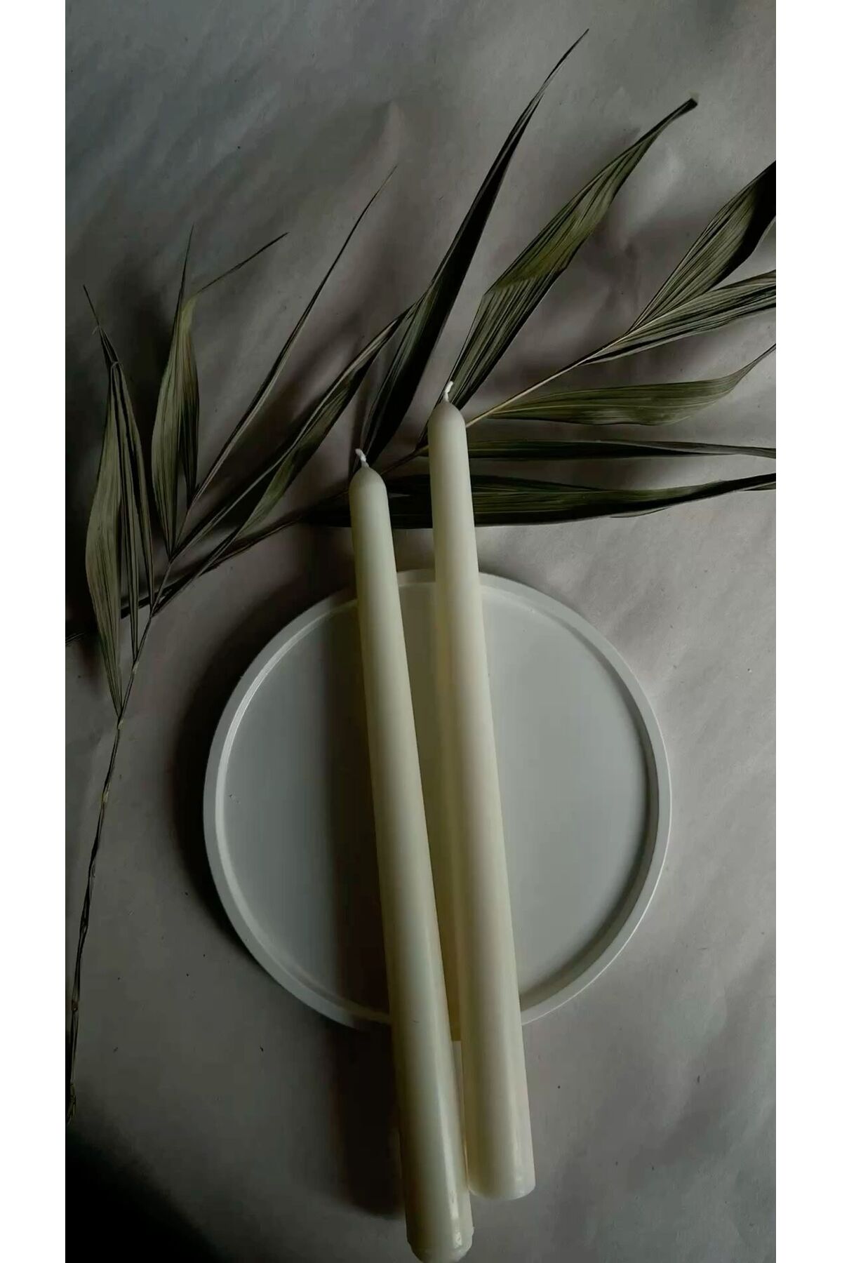 CANDLE El Yapımı Kokusuz Şamdanlık Dekoratif Kalıp Mum– Kırık Beyaz -22*2