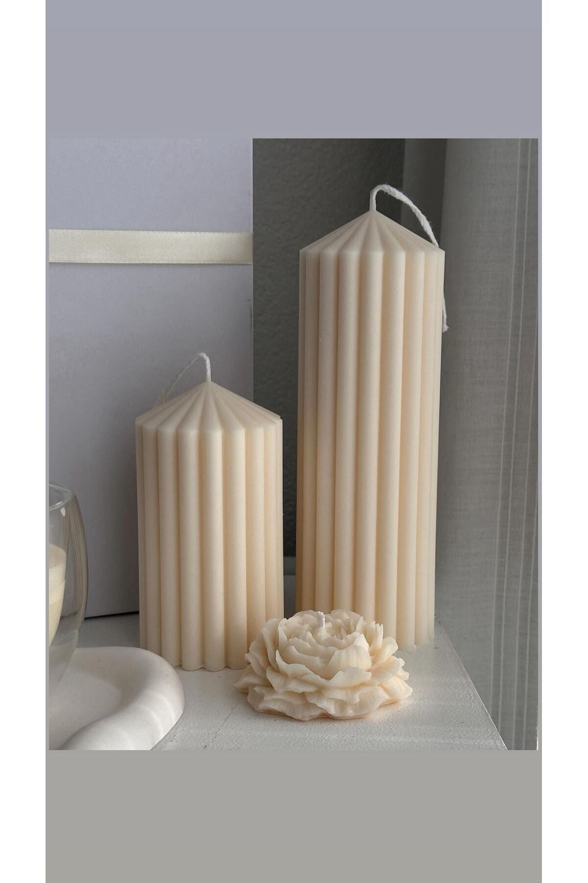 CANDLE El Yapımı Kokusuz Şakayik Gül 7cm-Çokgen Dekoratif Mum 15*6 -20*6cm Kırık Beyaz 3'lü