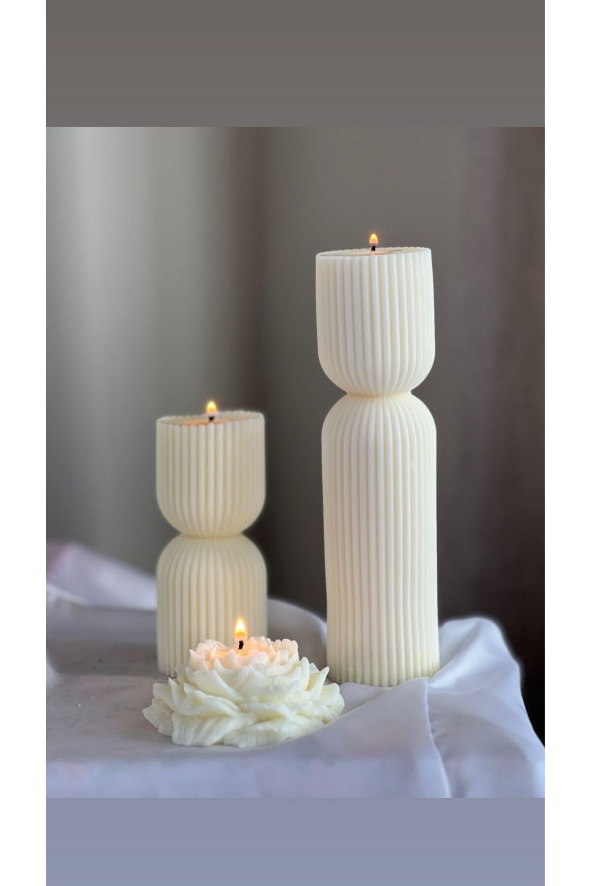 CANDLE El Yapımı Kokusuz Şakayik Gül Mum7 cm-Çokgen Yuvarlak Dekoratif Mum 20*7-15*7 Kırık Beyaz