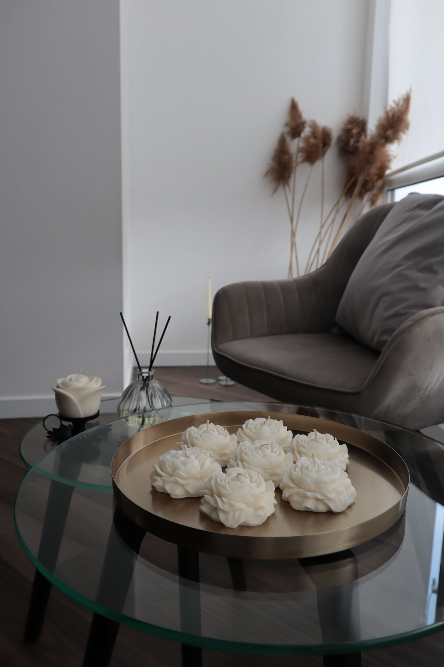 CANDLE Yapımı Kokusuz Açmış Şakayik Gül Dekoratif Kalıp Mum– Kırık Beyaz -7 cm