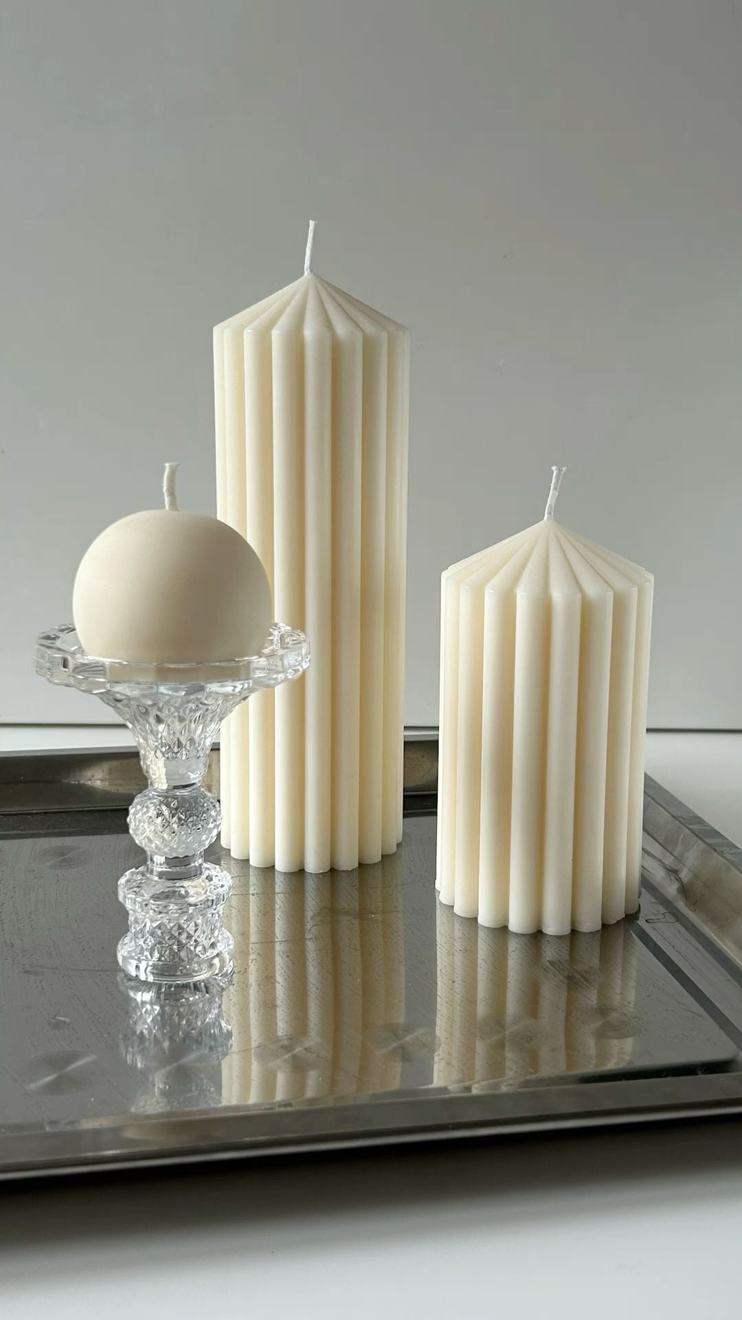 Lumieri Candle El Yapımı Kokusuz Çokgen Dekoratif Mum -Yuvarlak Küre Mum -Kırık Beyaz 3'lü
