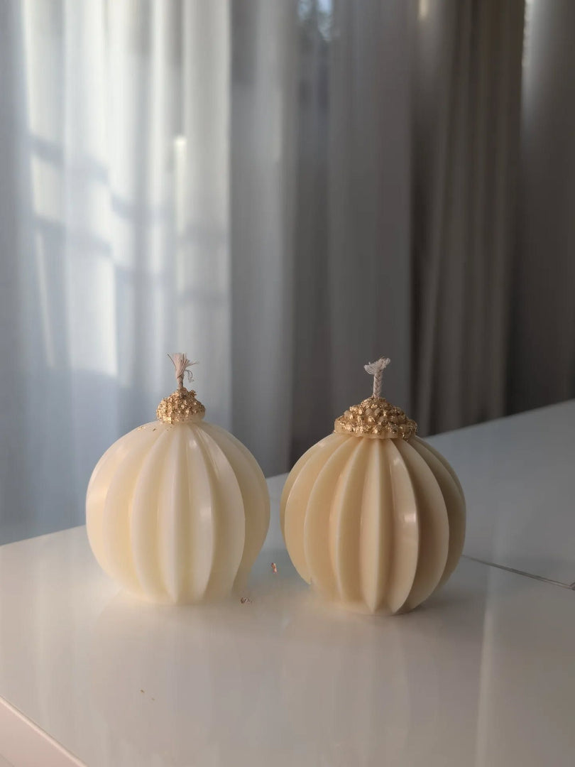 CANDLE El Yapımı Yeni Yıl Kabartma Çizgili Küre Mum – Yuvarlak Sade Dekoratif Küre Mum 2'li- 5*5 cm-Vanilya kokulu